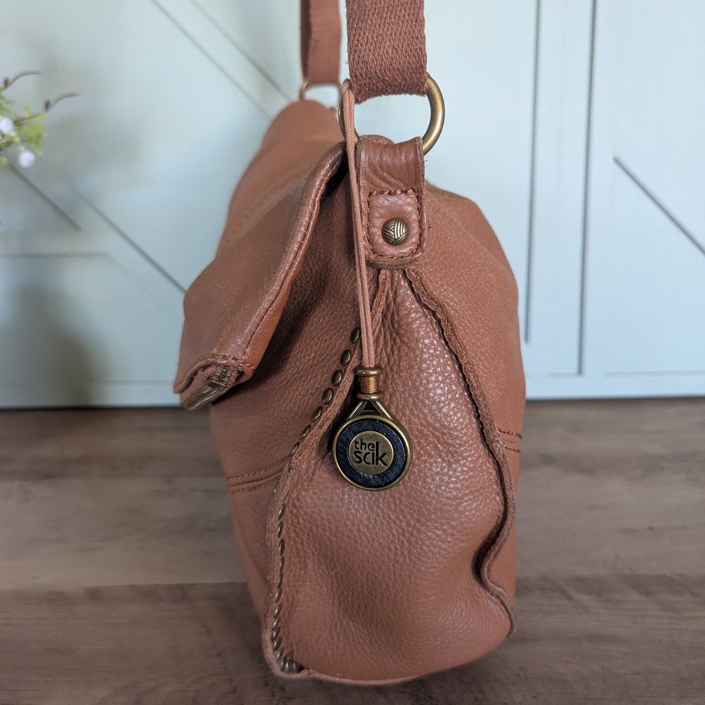 The Sak Silverlake Brown Pebbled Leather Crossbody with Tassel Detail - Picture 3 of 11